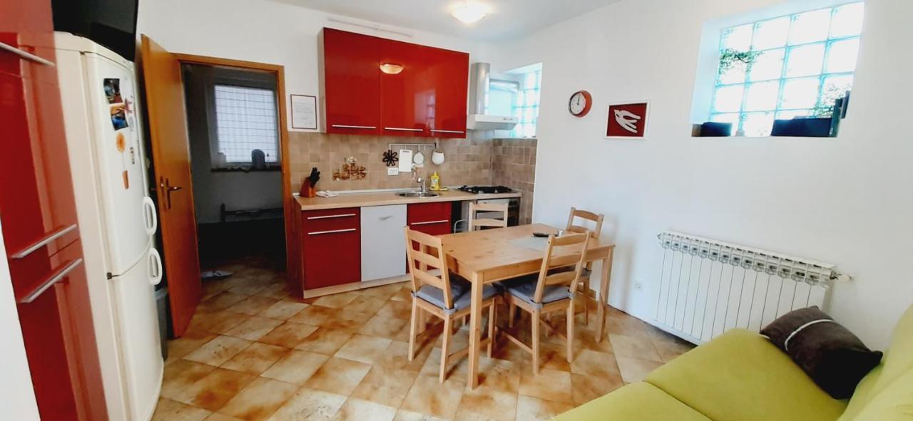 Apartment Monte Zaro Pula Exteriör bild