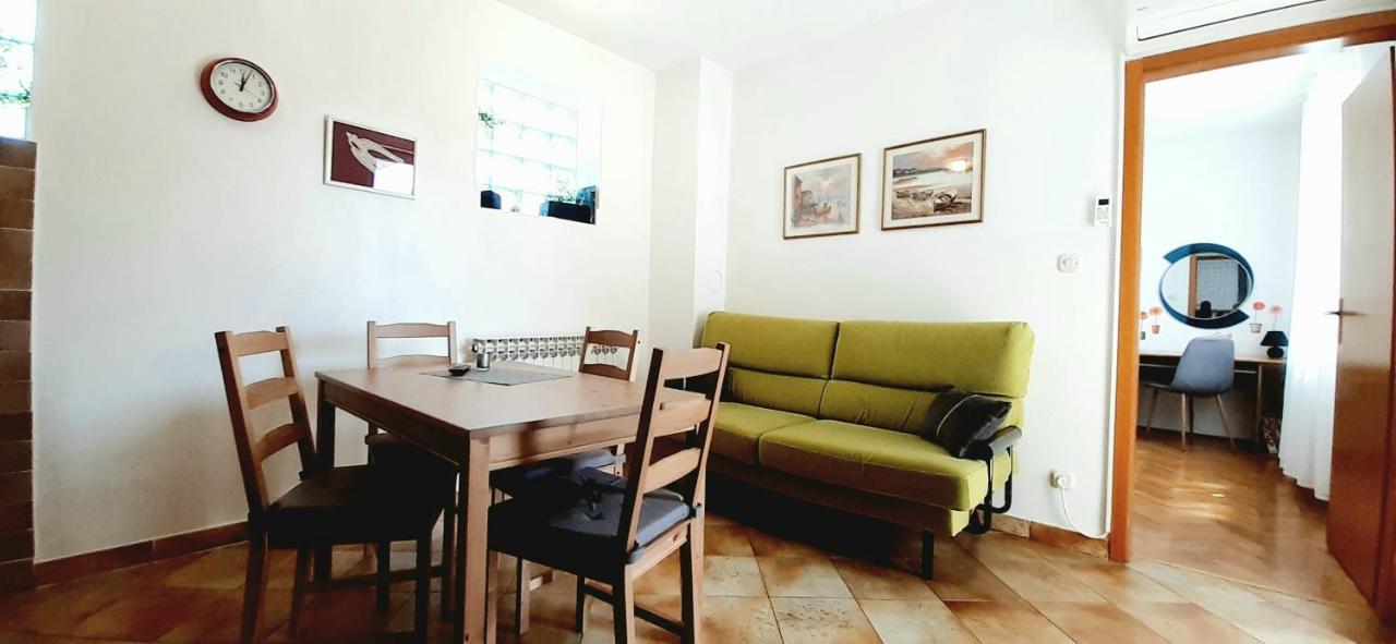 Apartment Monte Zaro Pula Exteriör bild